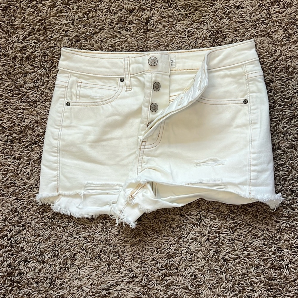 Buckle vintage high rise jean shorts